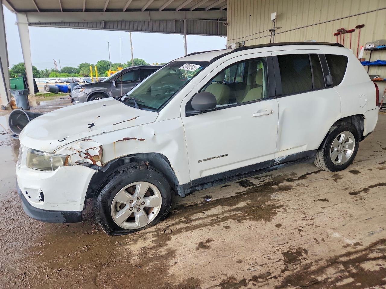 2014 JEEP COMPAS SPORT | 1C4NJCBA4ED881621 | UPCARS
