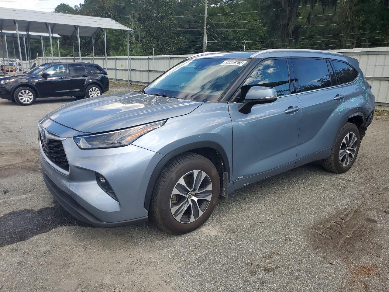 2022 TOYOTA HIGHLANDER XLE | 5TDGBRCH7NS075829 | UPCARS