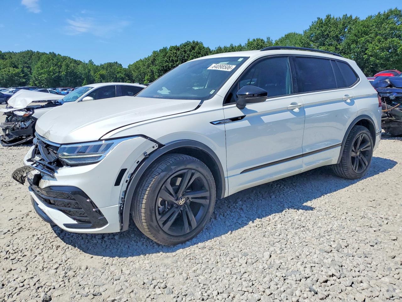 2024 VOLKSWAGEN TIGUAN SE R-LINE BLACK | 3VV8B7AX0RM198172 | UPCARS