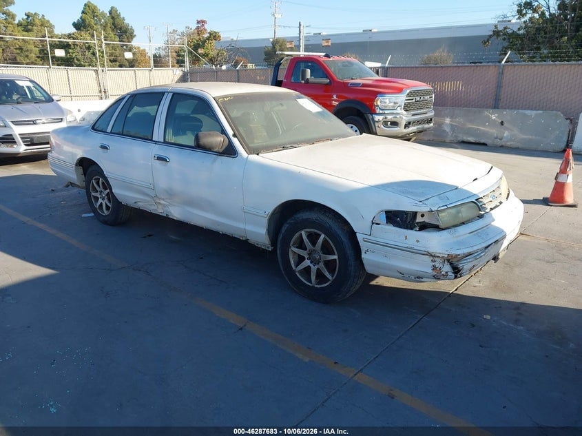 1997 FORD CROWN VICTORIA POLICE INTERCEPTOR | 2FALP71W2VX201160 | UPCARS