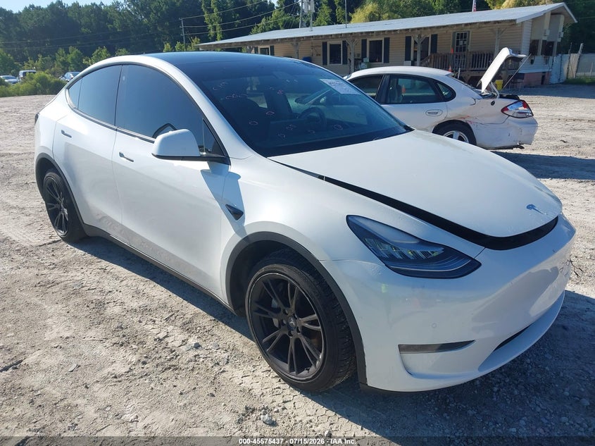 2020 TESLA MODEL Y LONG RANGE DUAL MOTOR ALL-WHEEL DRIVE | 5YJYGDEE4LF038654 | UPCARS