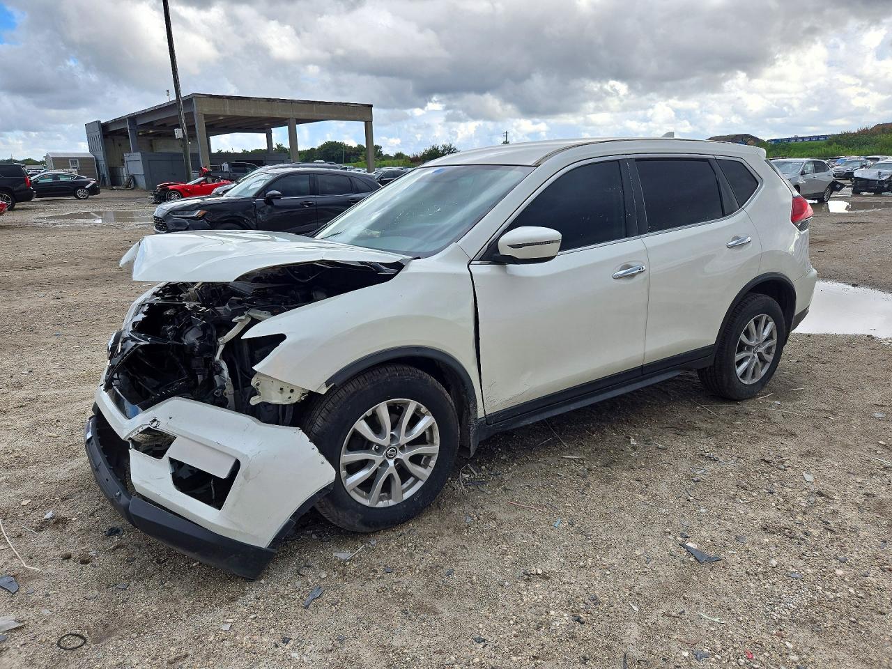 2017 NISSAN ROGUE SV | JN8AT2MV9HW016921 | UPCARS