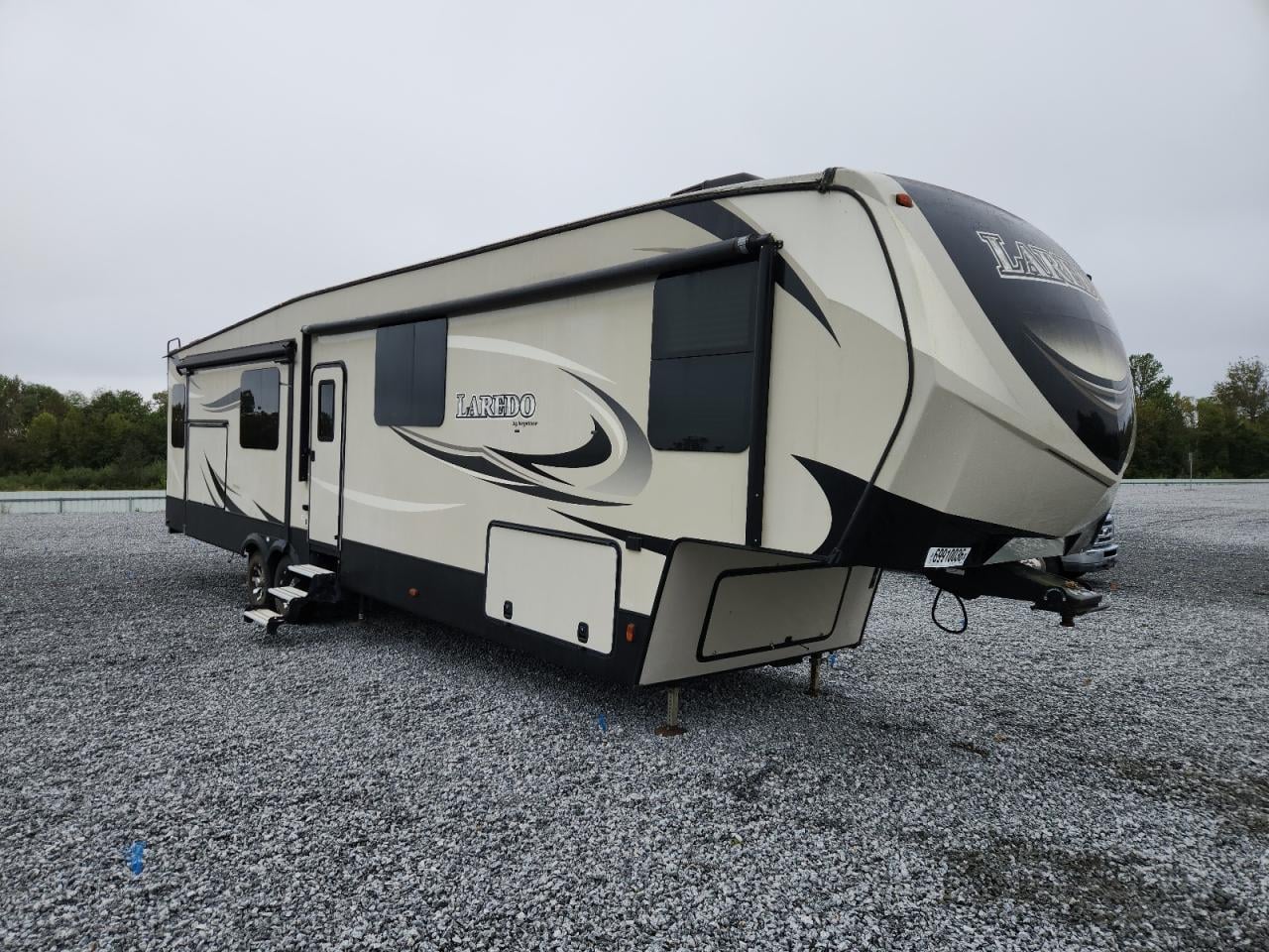 2017 KEYSTONE LAREDO | 4YDF38023HE601223 | UPCARS