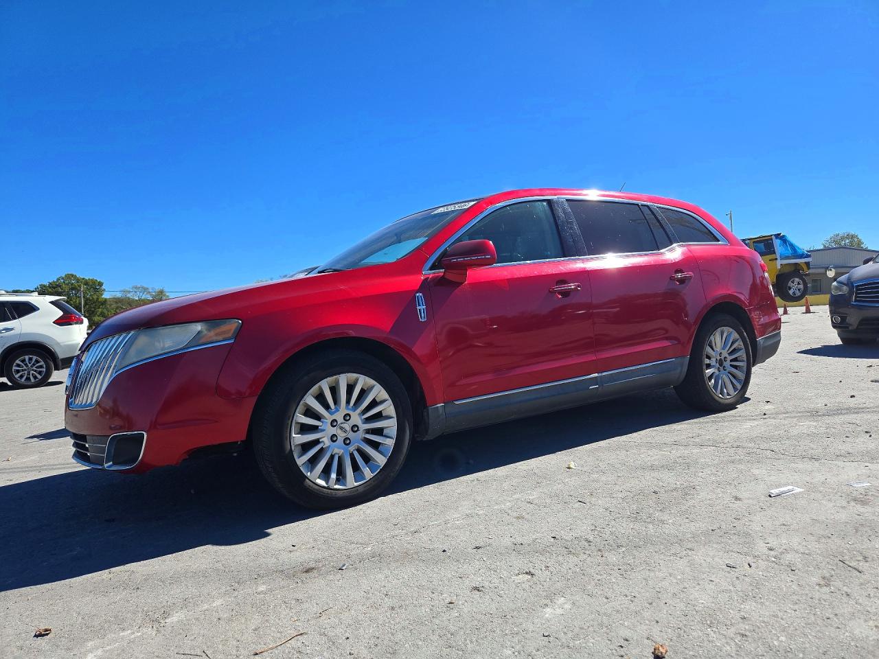 2012 LINCOLN MKT | 2LMHJ5AT8CBL52025 | UPCARS