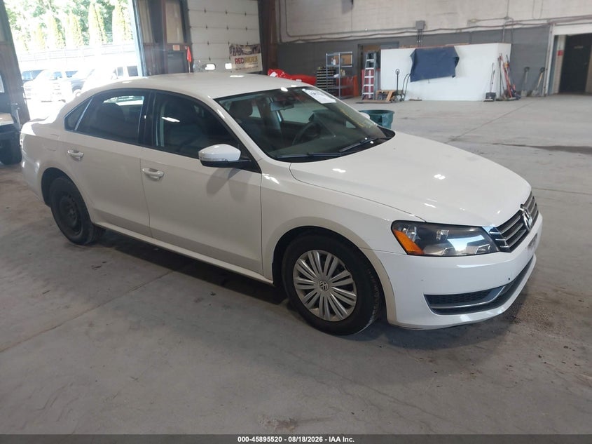 2015 VOLKSWAGEN PASSAT 1.8T S | 1VWAT7A36FC038883 | UPCARS
