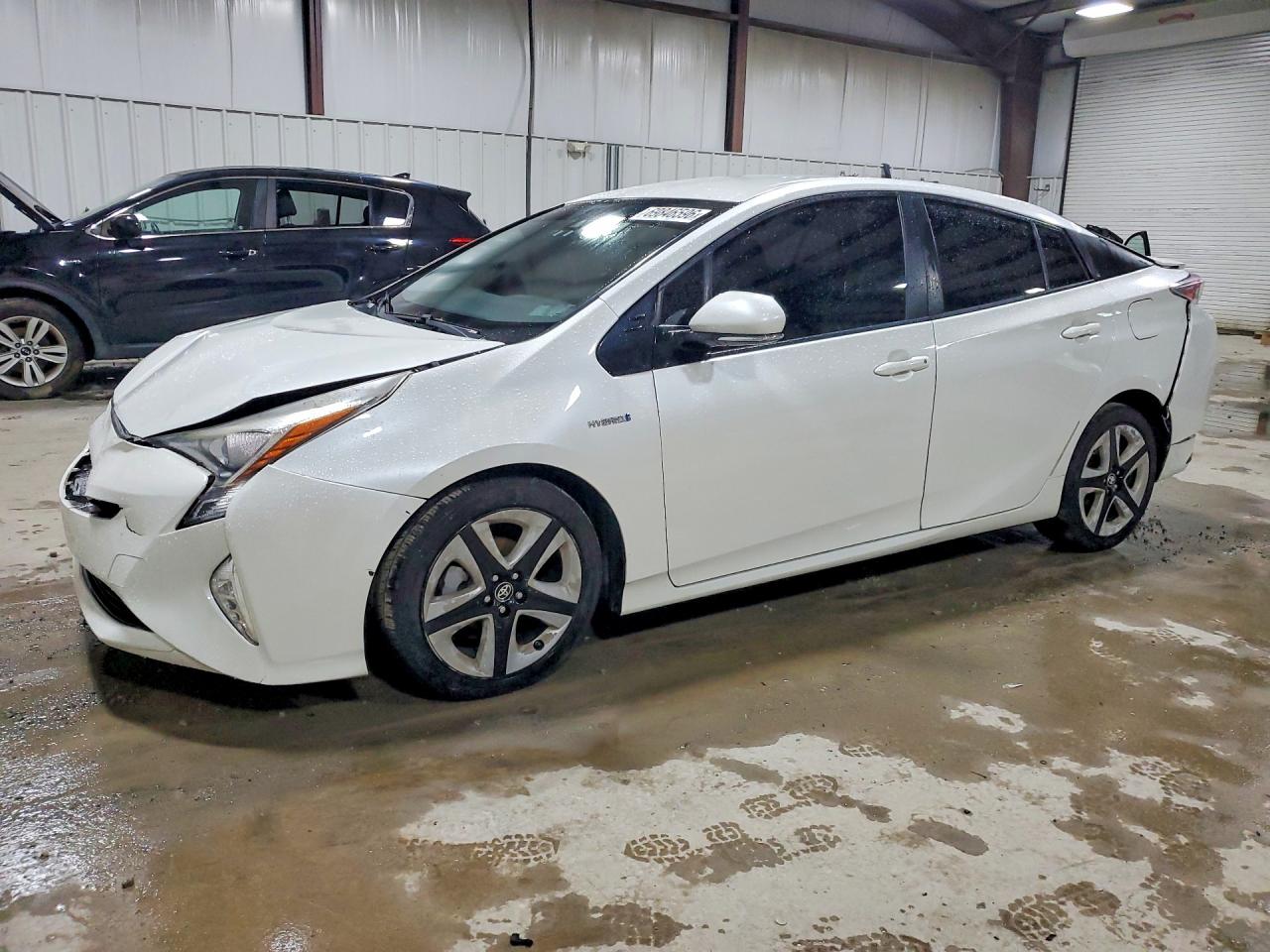 2016 TOYOTA PRIUS THREE TOURING | JTDKARFU1G3520947 | UPCARS