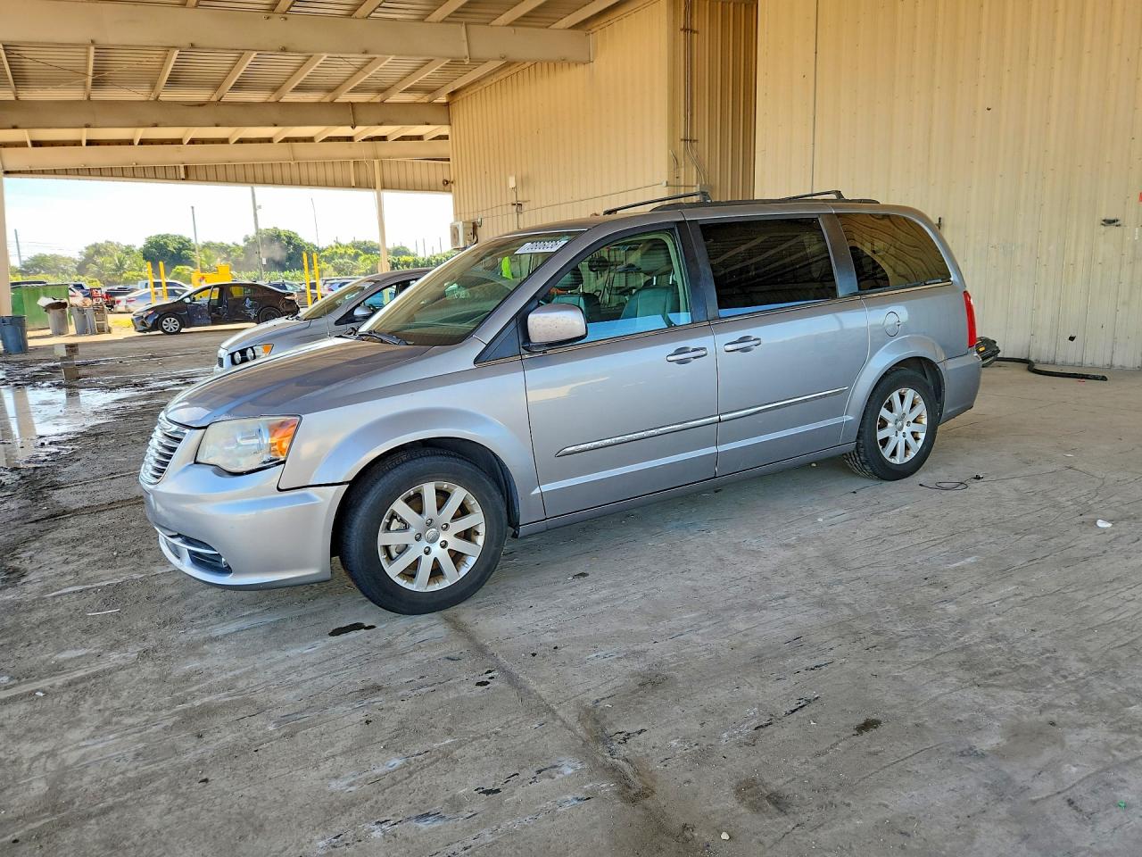 2016 CHRYSLER MINIVAN TOURING | 2C4RC1BGXGR231485 | UPCARS
