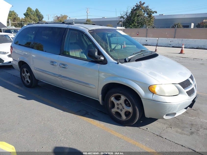 2002 DODGE GRAND CARAVAN ES | 2B4GP54L12R677737 | UPCARS