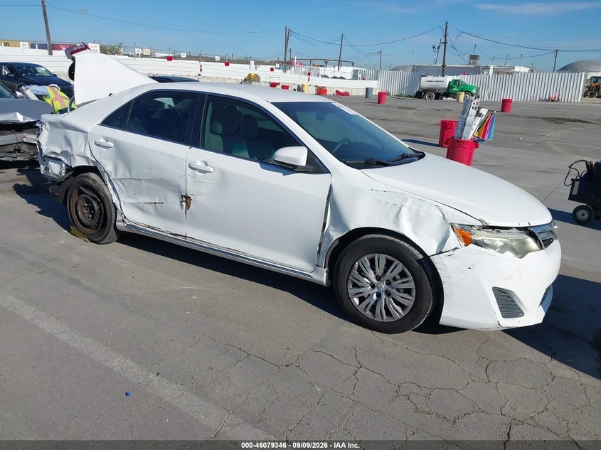 2014 TOYOTA CAMRY LE | 4T4BF1FKXER411395 | UPCARS