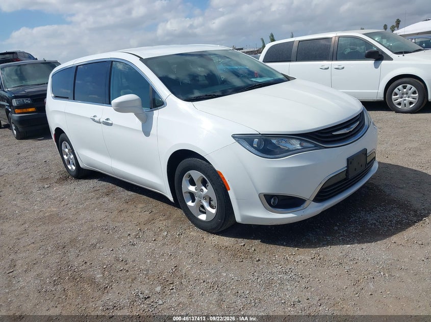 2018 CHRYSLER PACIFICA HYBRID TOURING PLUS | 2C4RC1H7XJR332959 | UPCARS