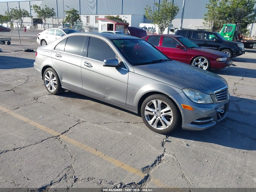 2012 MERCEDES-BENZ C 250 LUXURY | WDDGF4HB8CR220180 | UPCARS