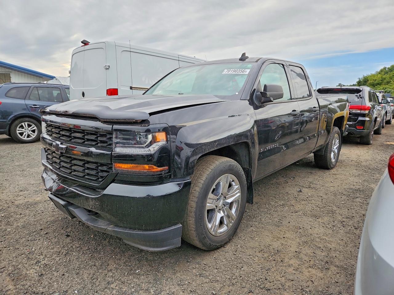 2018 CHEVROLET SILVERADO K1500 CUSTOM | 1GCVKPEC3JZ369167 | UPCARS
