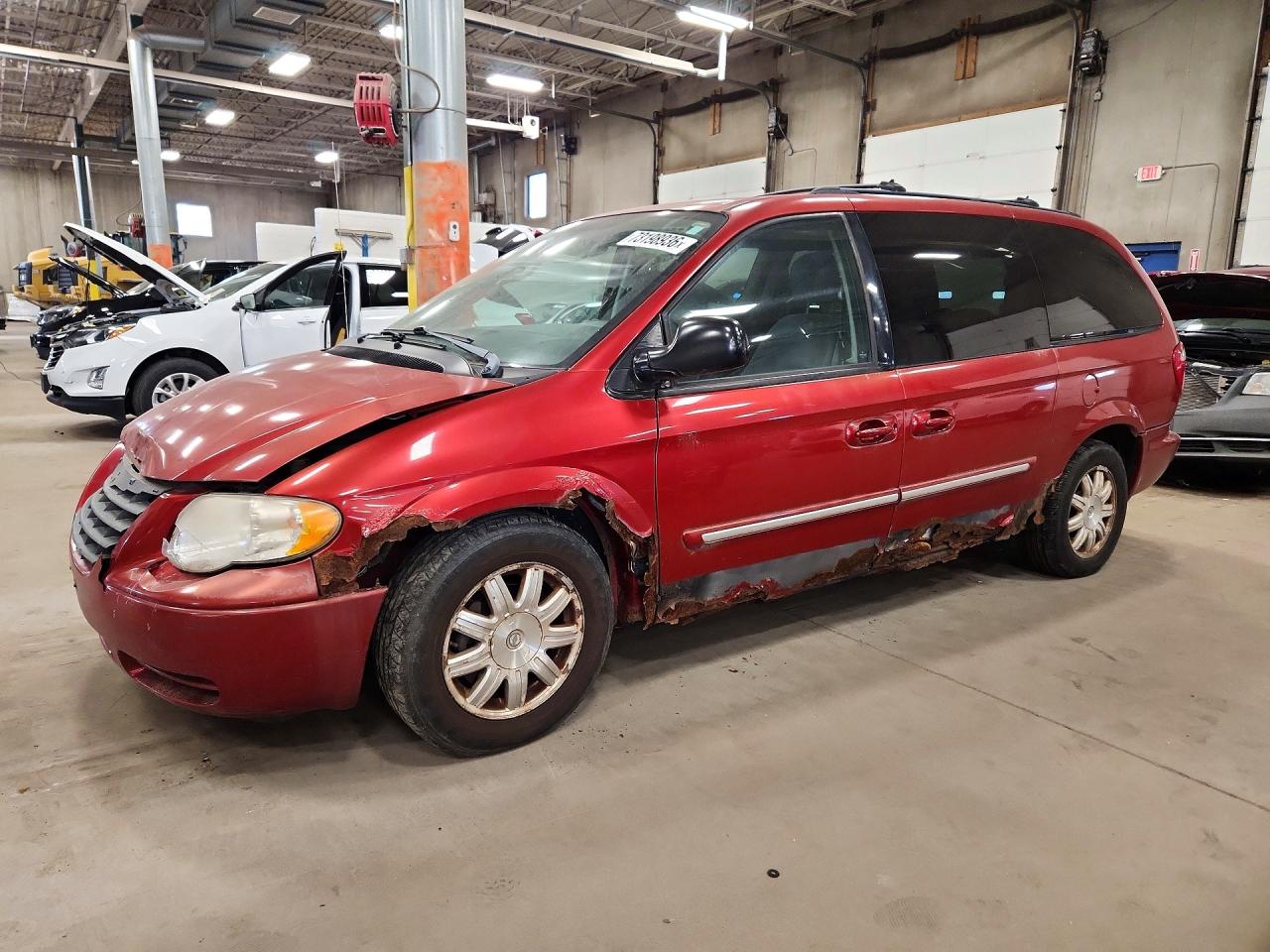 2005 CHRYSLER MINIVAN TOURING | 2C4GP54L65R551736 | UPCARS