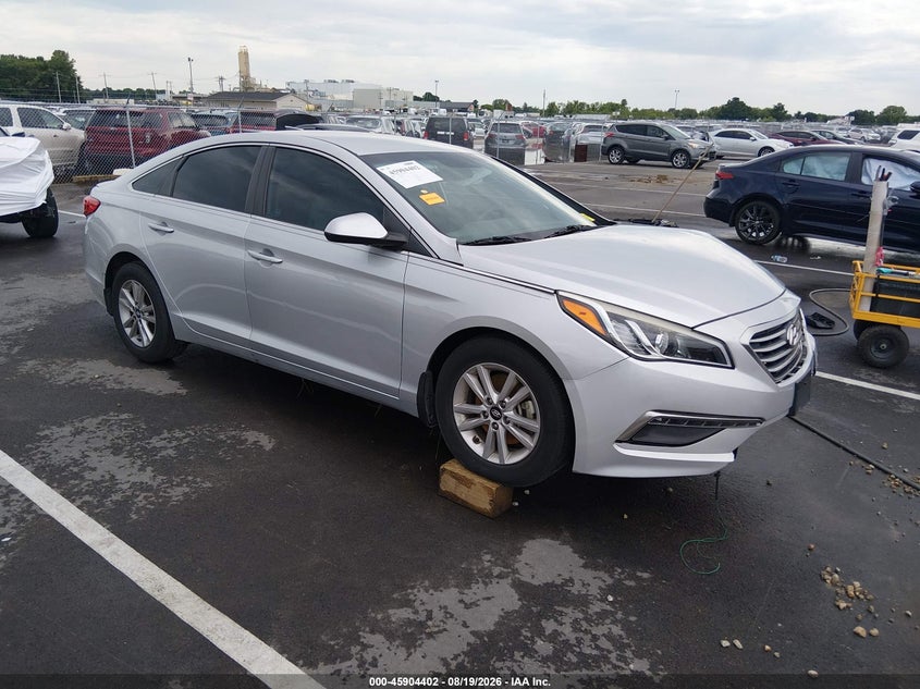 2015 HYUNDAI SONATA SE | 5NPE24AF3FH243727 | UPCARS
