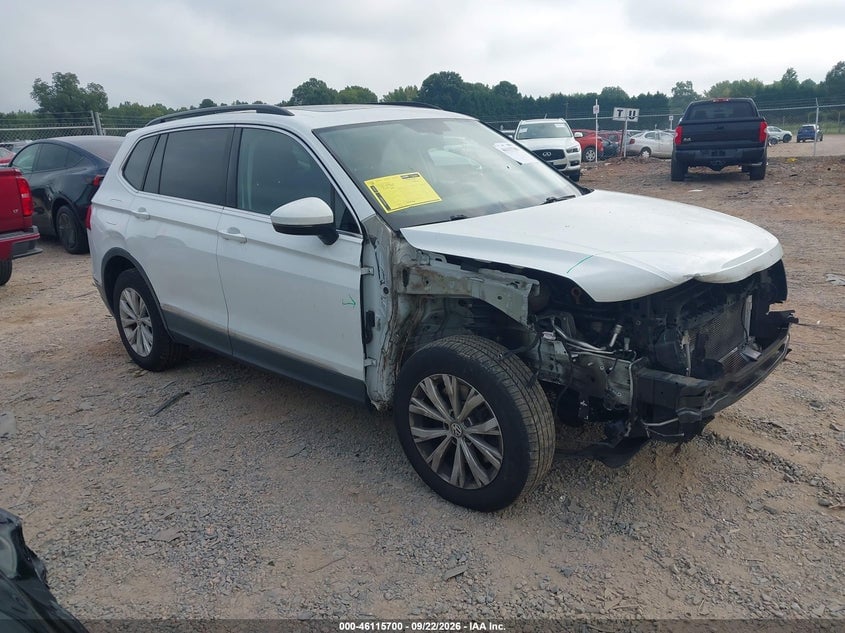 2018 VOLKSWAGEN TIGUAN 2.0T SE/2.0T SEL | 3VV2B7AX0JM053482 | UPCARS
