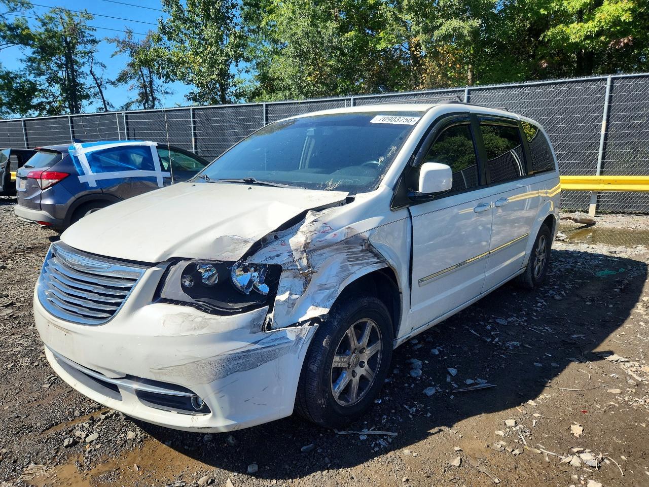 2011 CHRYSLER MINIVAN TOURING | 2A4RR5DGXBR745889 | UPCARS