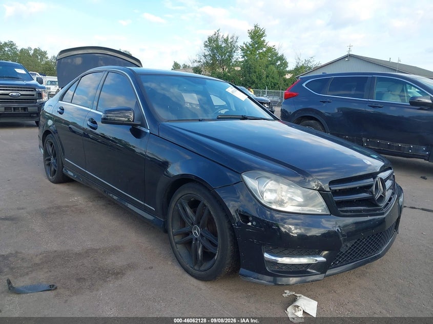 2012 MERCEDES-BENZ C 300 SPORT 4MATIC | WDDGF8BB5CR192080 | UPCARS