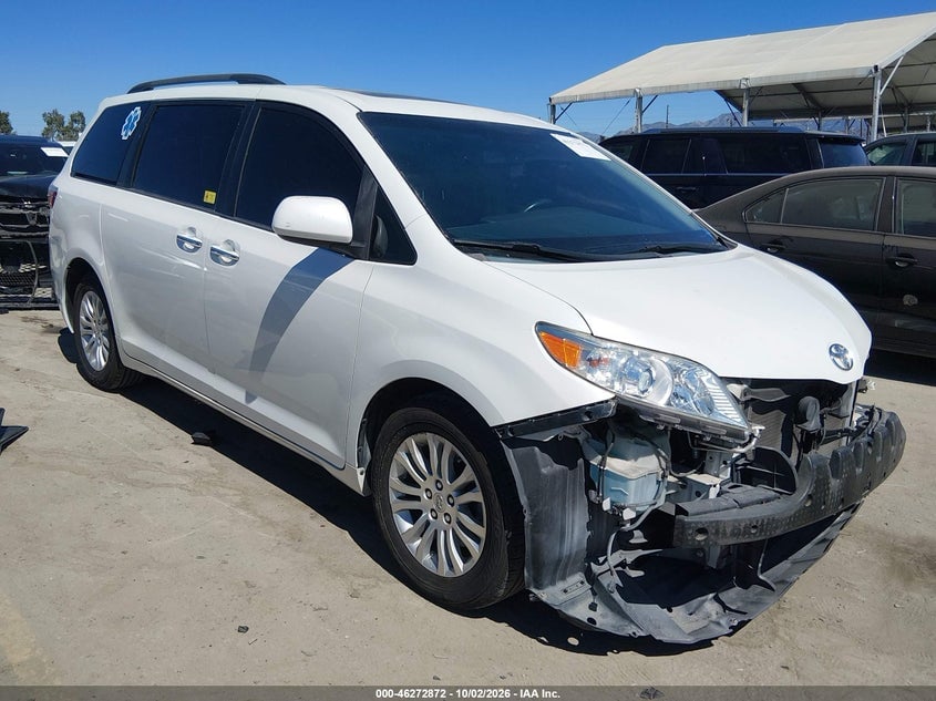 2015 TOYOTA SIENNA XLE 8 PASSENGER | 5TDYK3DC9FS577022 | UPCARS