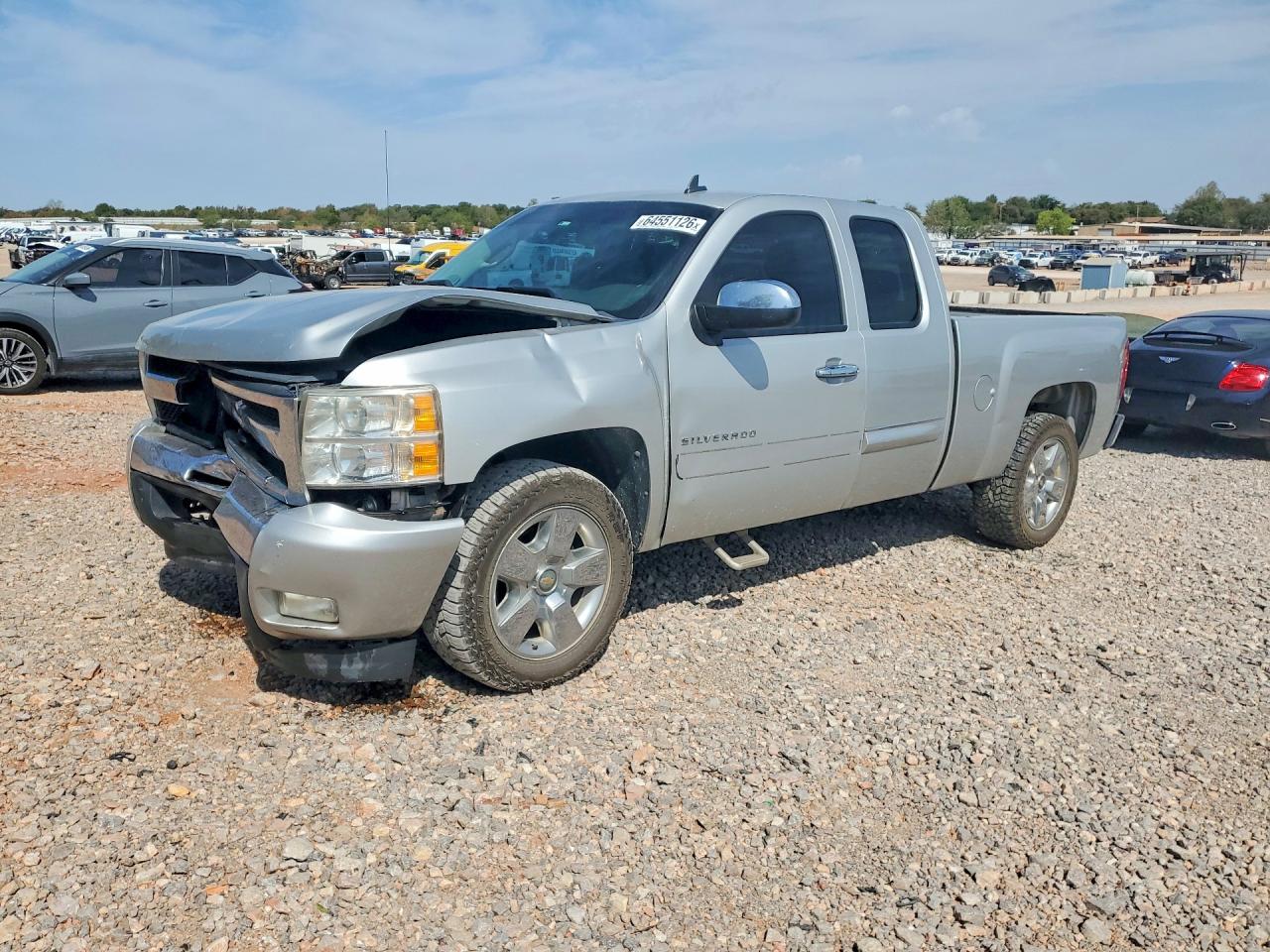 2011 CHEVROLET SILVERADO C1500 LT | 1GCRCSE02BZ422823 | UPCARS