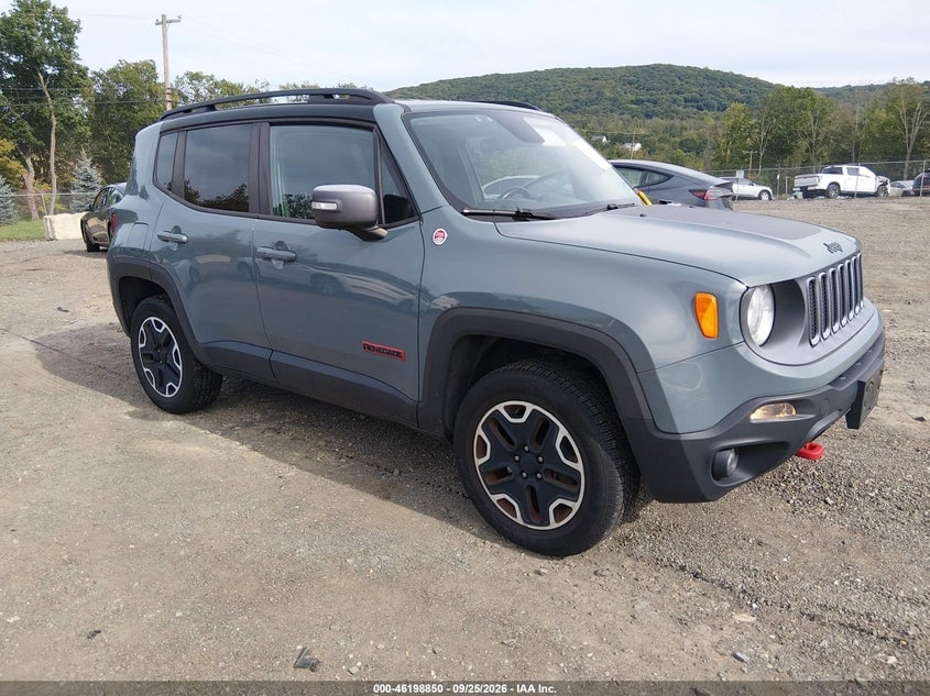 2016 JEEP RENEGADE TRAILHAWK | ZACCJBCT2GPC50727 | UPCARS