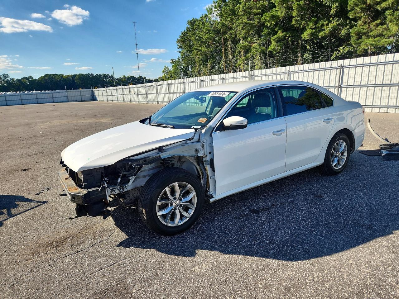 2013 VOLKSWAGEN PASSAT SE | 1VWBP7A3XDC097442 | UPCARS