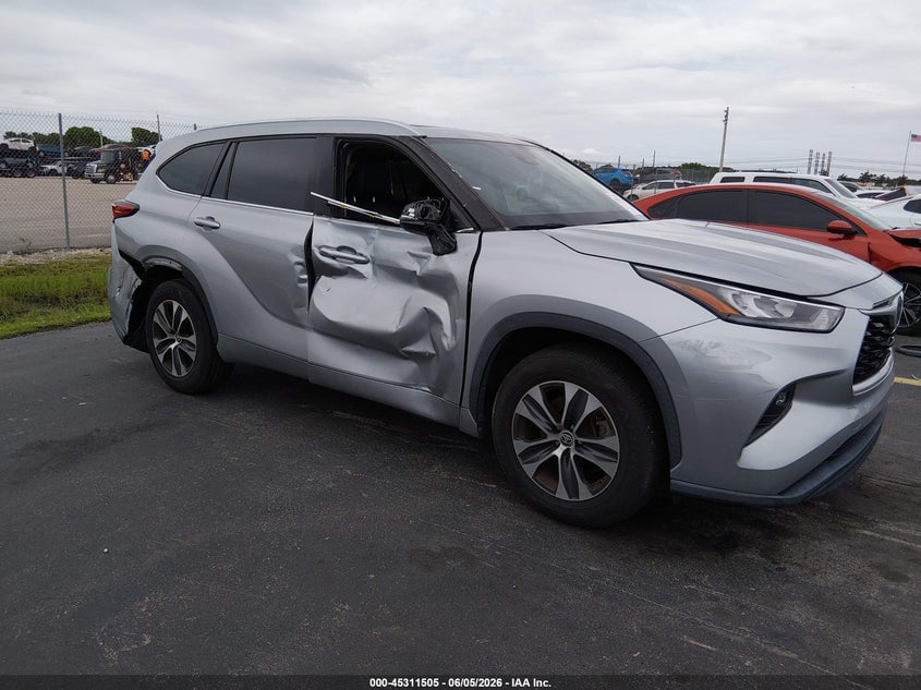 2020 TOYOTA HIGHLANDER XLE | 5TDHZRAH5LS510587 | UPCARS