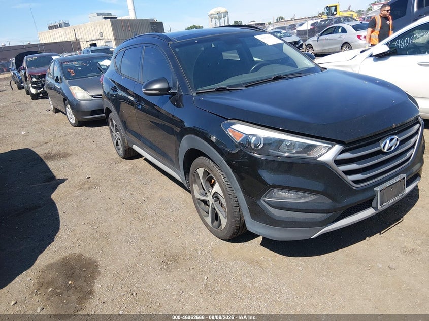 2018 HYUNDAI TUCSON VALUE | KM8J3CA24JU795590 | UPCARS