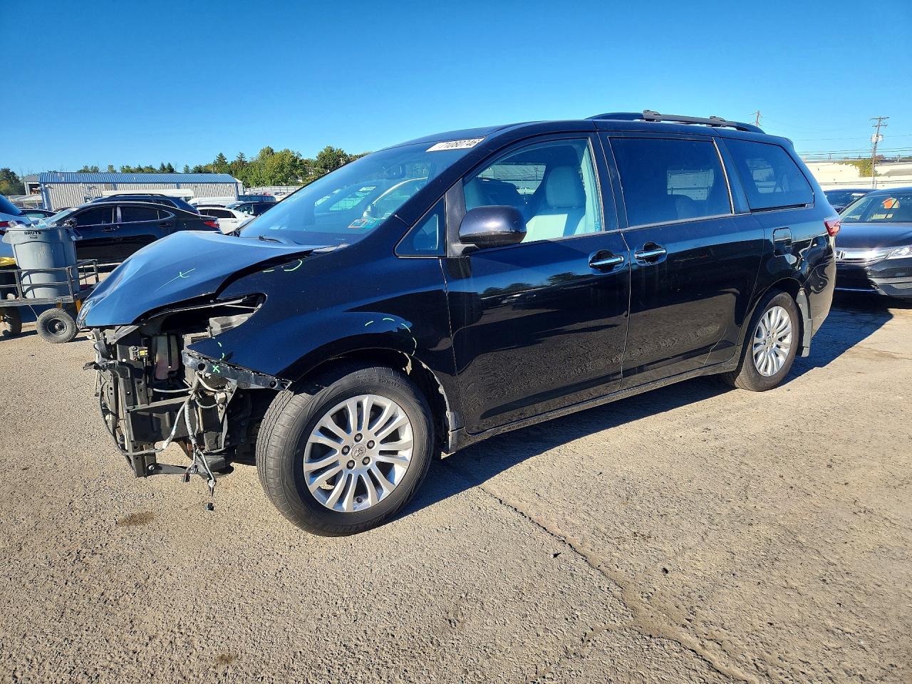 2016 TOYOTA SIENNA XLE 8-PASSENGER | 5TDYK3DC6GS758323 | UPCARS