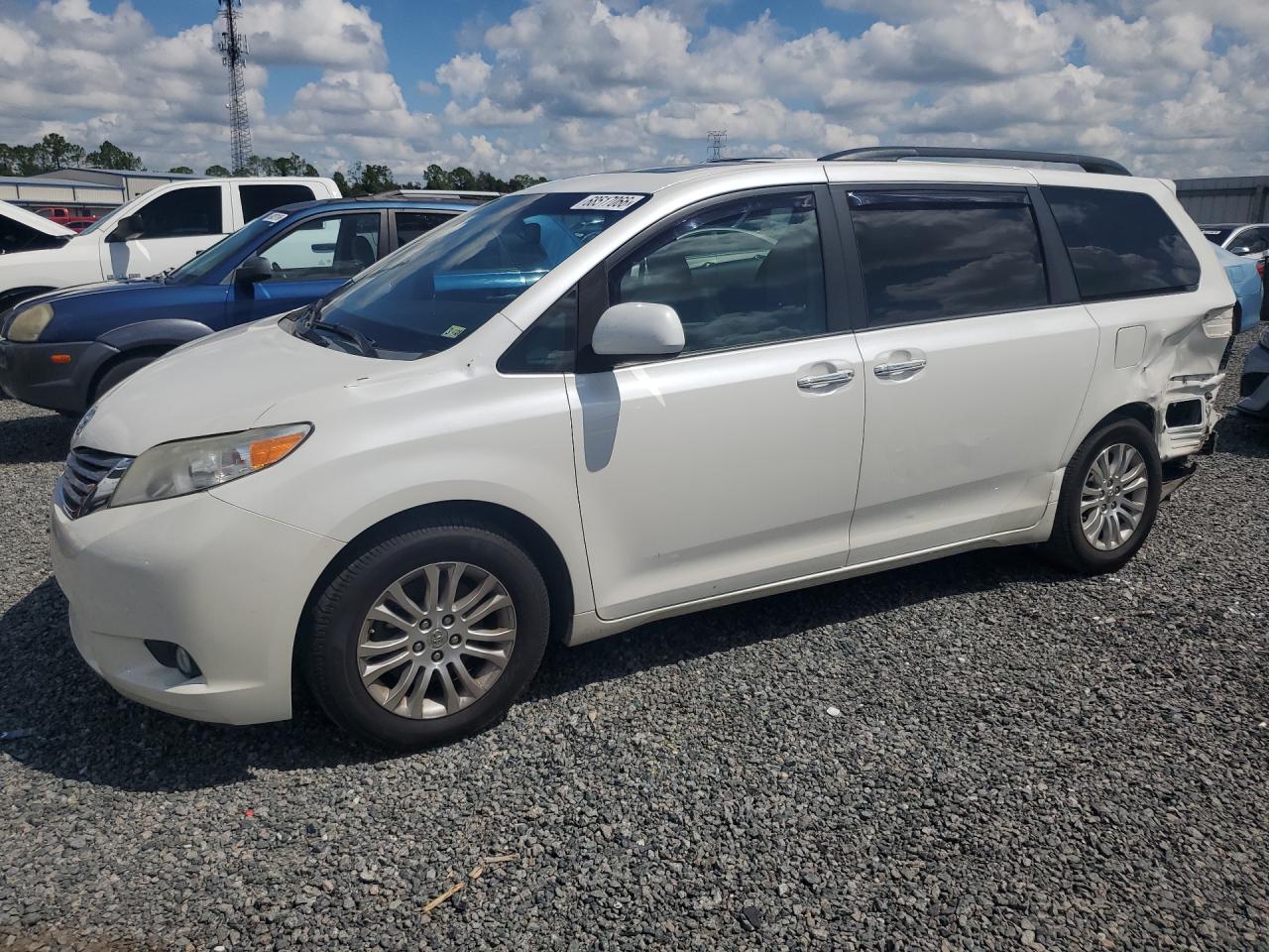 2016 TOYOTA SIENNA XLE 8-PASSENGER | 5TDYK3DC3GS724307 | UPCARS