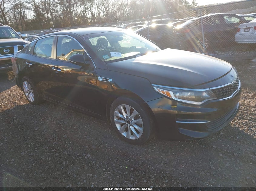 2017 KIA OPTIMA LX | 5XXGT4L33HG131355 | UPCARS
