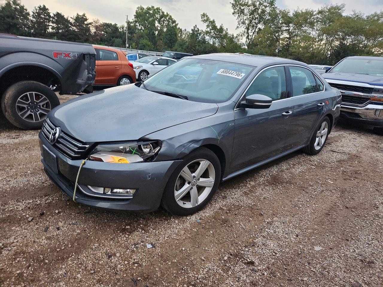 2015 VOLKSWAGEN PASSAT S | 1VWAT7A36FC103246 | UPCARS
