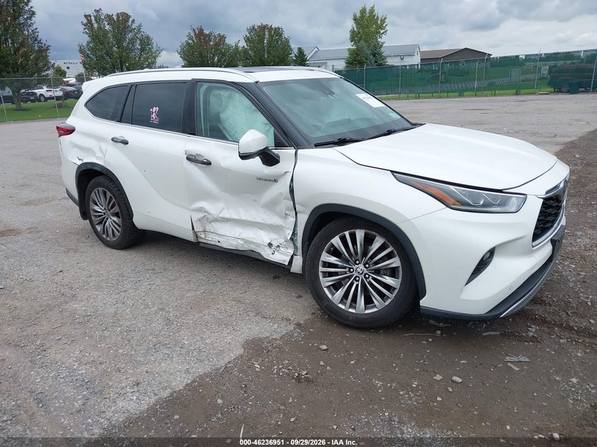 2021 TOYOTA HIGHLANDER HYBRID PLATINUM | 5TDEBRCH9MS016447 | UPCARS