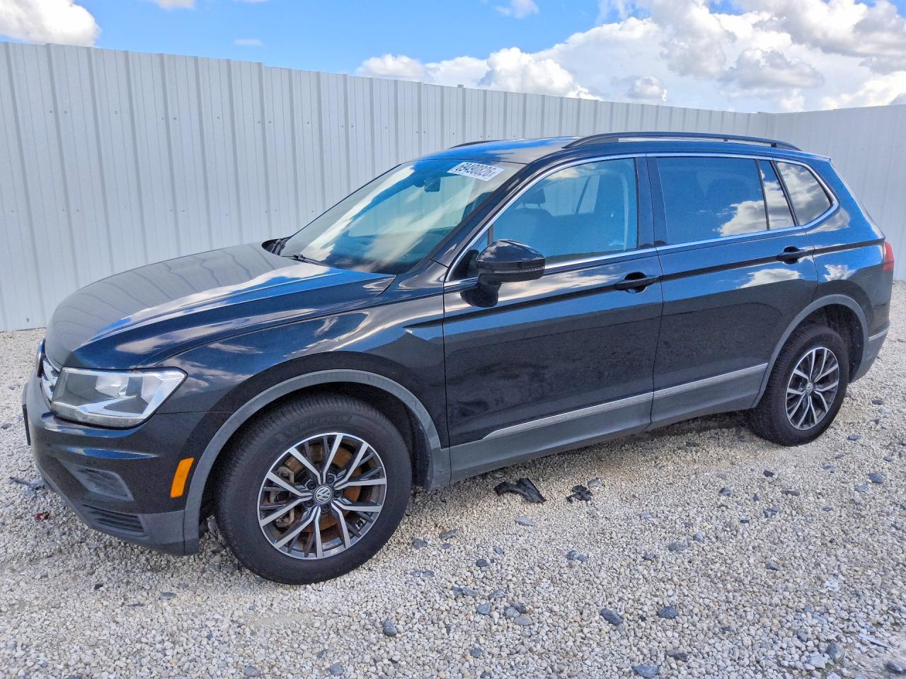 2020 VOLKSWAGEN TIGUAN SE | 3VV2B7AX0LM027094 | UPCARS