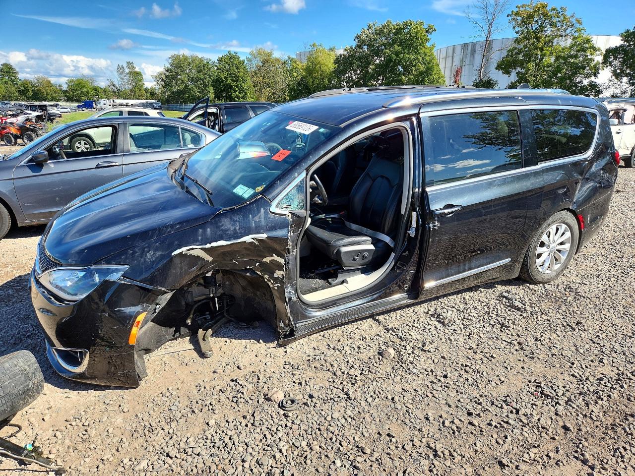2018 CHRYSLER PACIFICA TOURING L | 2C4RC1BG5JR152152 | UPCARS