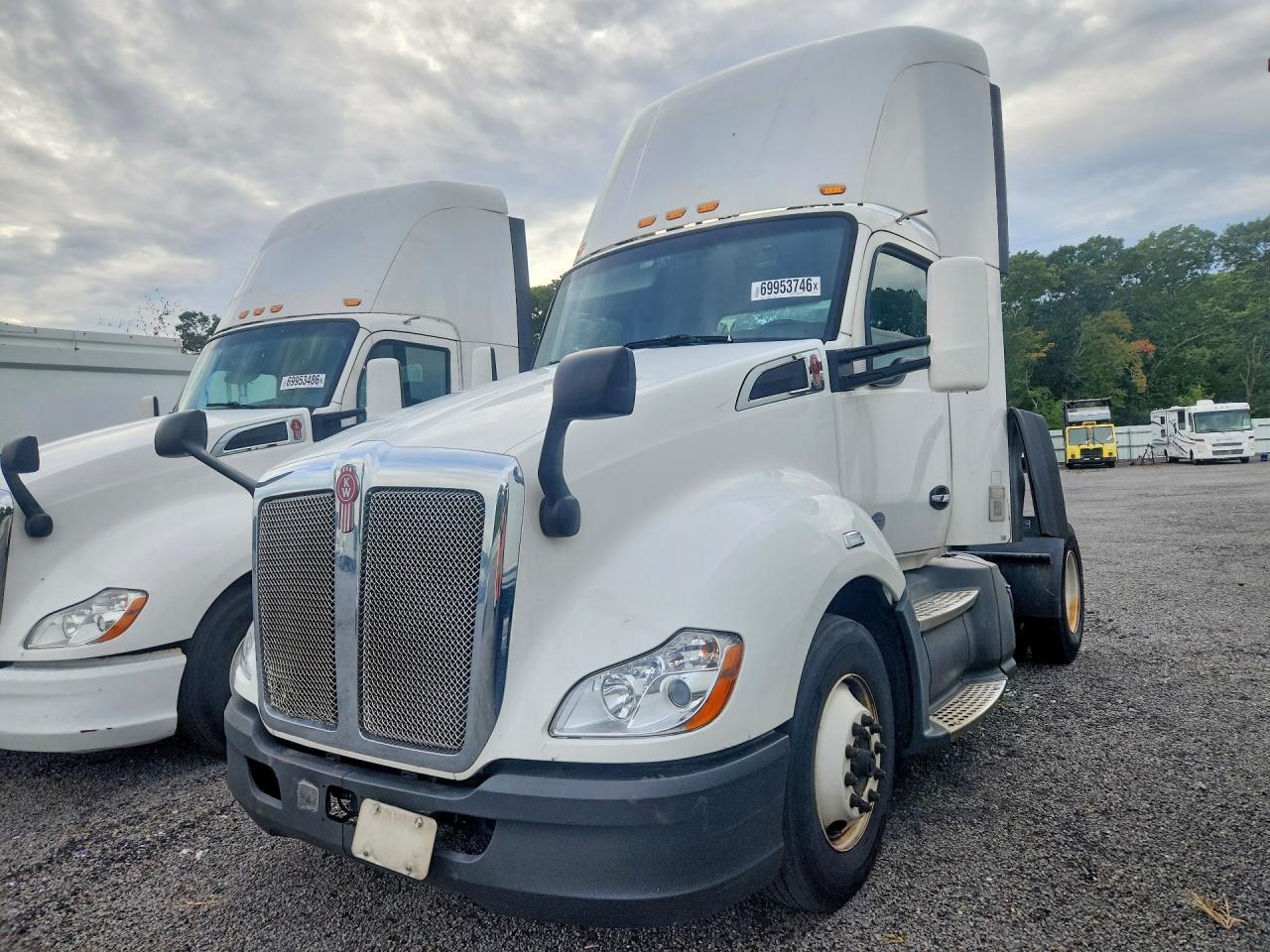 2018 KENWORTH ALL OTHER SEMI TRUCK | 1XKYA48X5JJ204270 | UPCARS