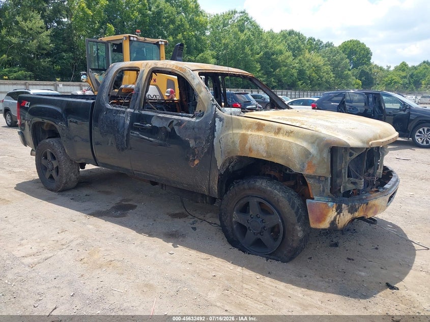 2011 GMC SIERRA 2500HD SLT | 1GT221C87BZ313636 | UPCARS