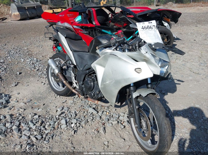 2012 HONDA CBR250 R | MLHMC4101C5205457 | UPCARS