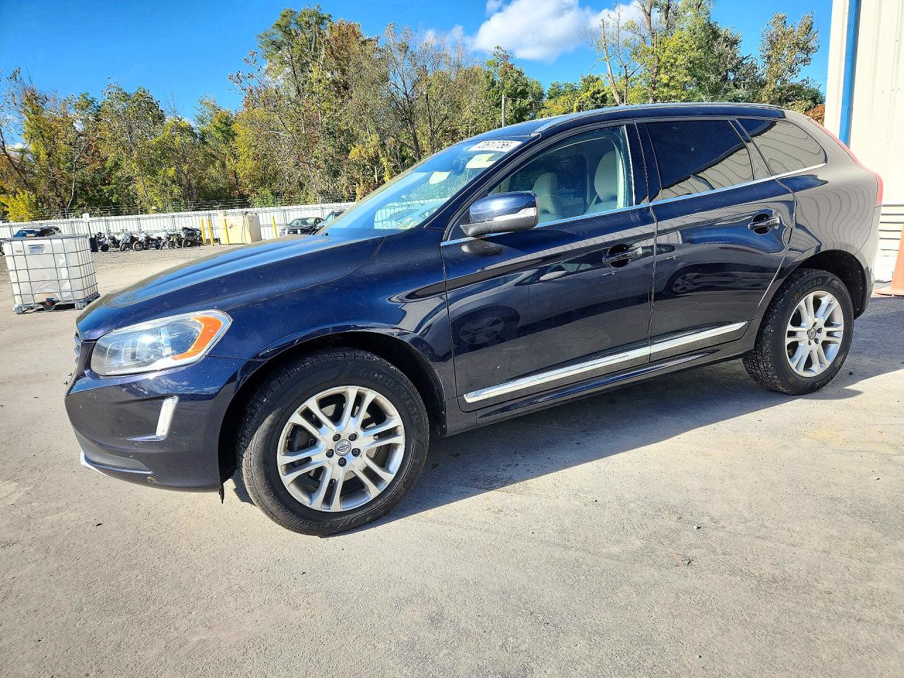 2016 VOLVO XC60 T5 PREMIER | YV4612RK6G2830162 | UPCARS