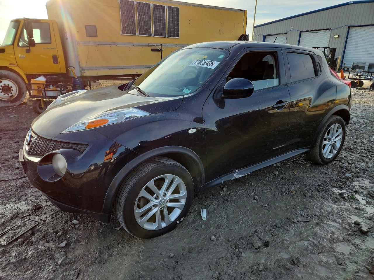 2011 NISSAN JUKE S | JN8AF5MR3BT006843 | UPCARS