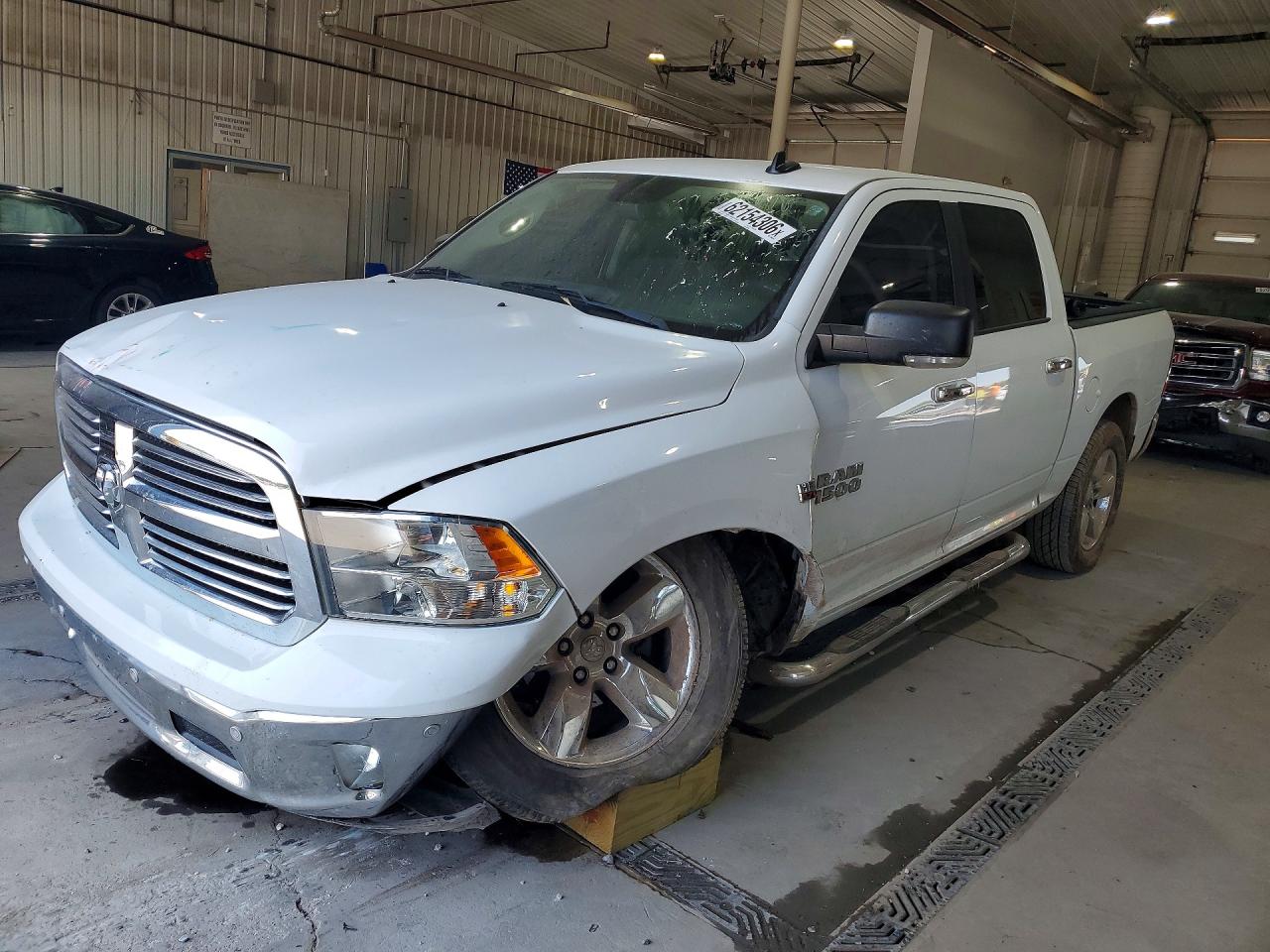 2016 RAM 1500 SLT | 3C6RR7LT9GG364894 | UPCARS