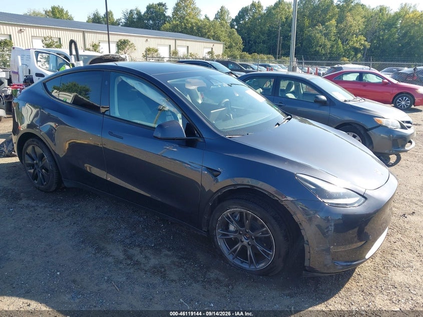 2024 TESLA MODEL Y LONG RANGE DUAL MOTOR ALL-WHEEL DRIVE | 7SAYGDEE1RA308304 | UPCARS