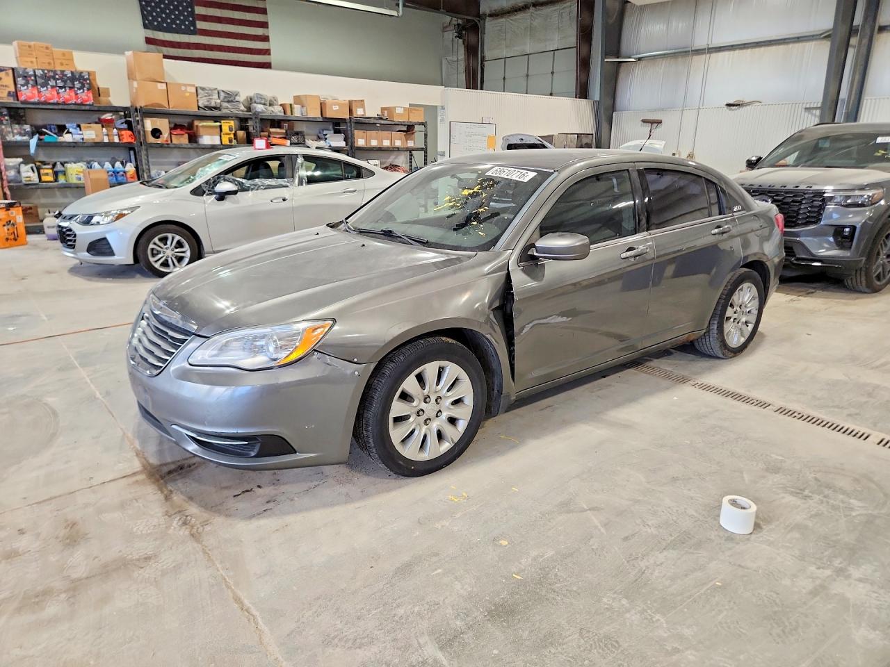 2013 CHRYSLER 200 LX | 1C3CCBAB0DN568925 | UPCARS