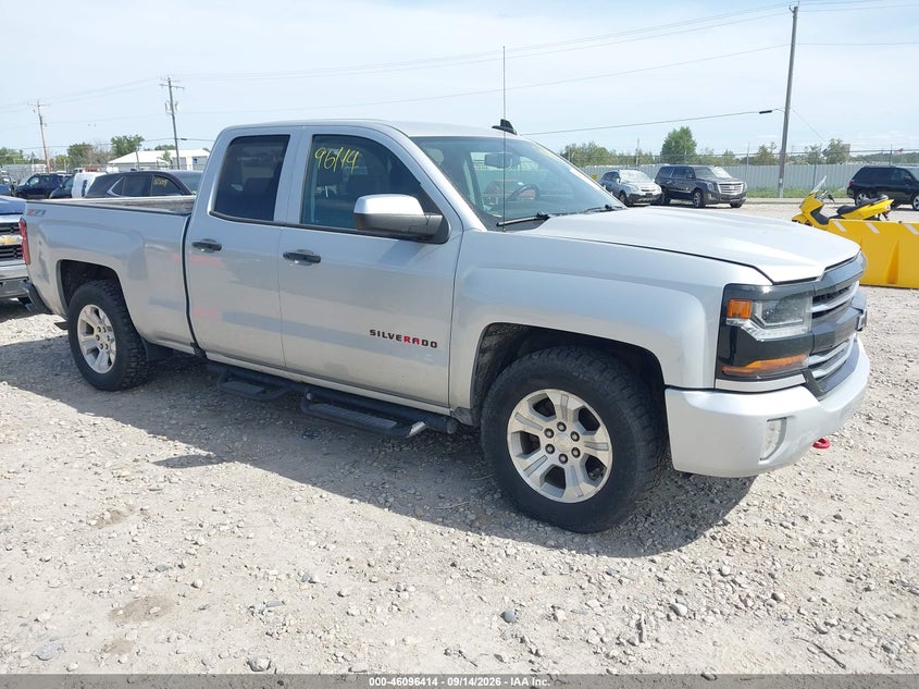 2017 CHEVROLET SILVERADO 1500 2LT | 1GCVKREC7HZ292423 | UPCARS