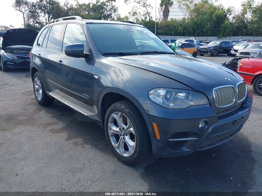 2013 BMW X5 XDRIVE50I | 5UXZV8C58DL898655 | UPCARS