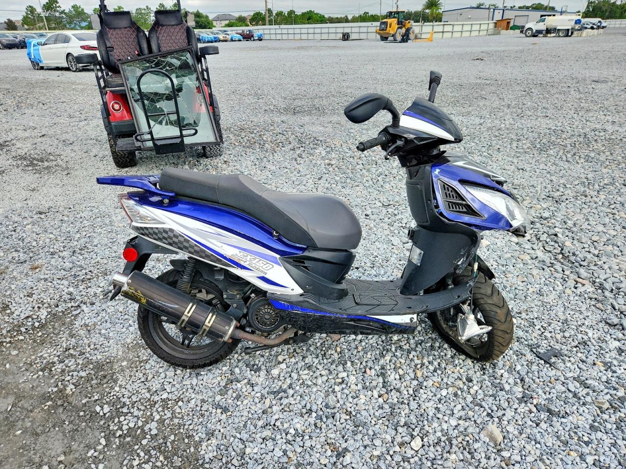 2025 ZHNG UK | L5YTCKPVXS1121352 | UPCARS