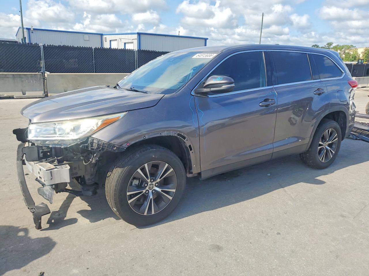 2019 TOYOTA HIGHLANDER LE | 5TDZARFHXKS060857 | UPCARS