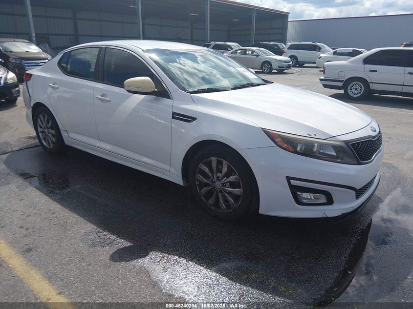 2015 KIA OPTIMA LX | 5XXGM4A7XFG461378 | UPCARS