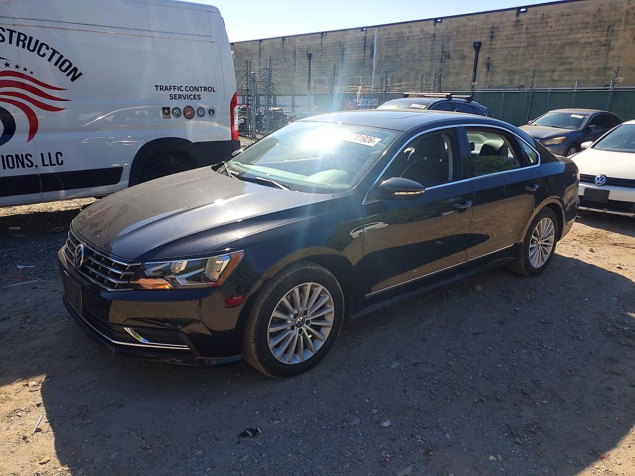 2016 VOLKSWAGEN PASSAT SE | 1VWBT7A34GC009596 | UPCARS