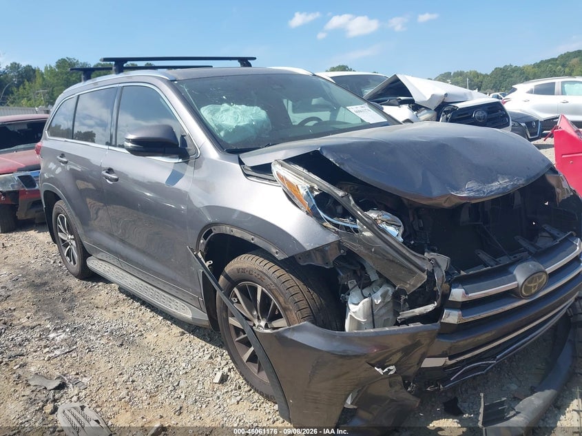 2017 TOYOTA HIGHLANDER XLE | 5TDKZRFH8HS518981 | UPCARS