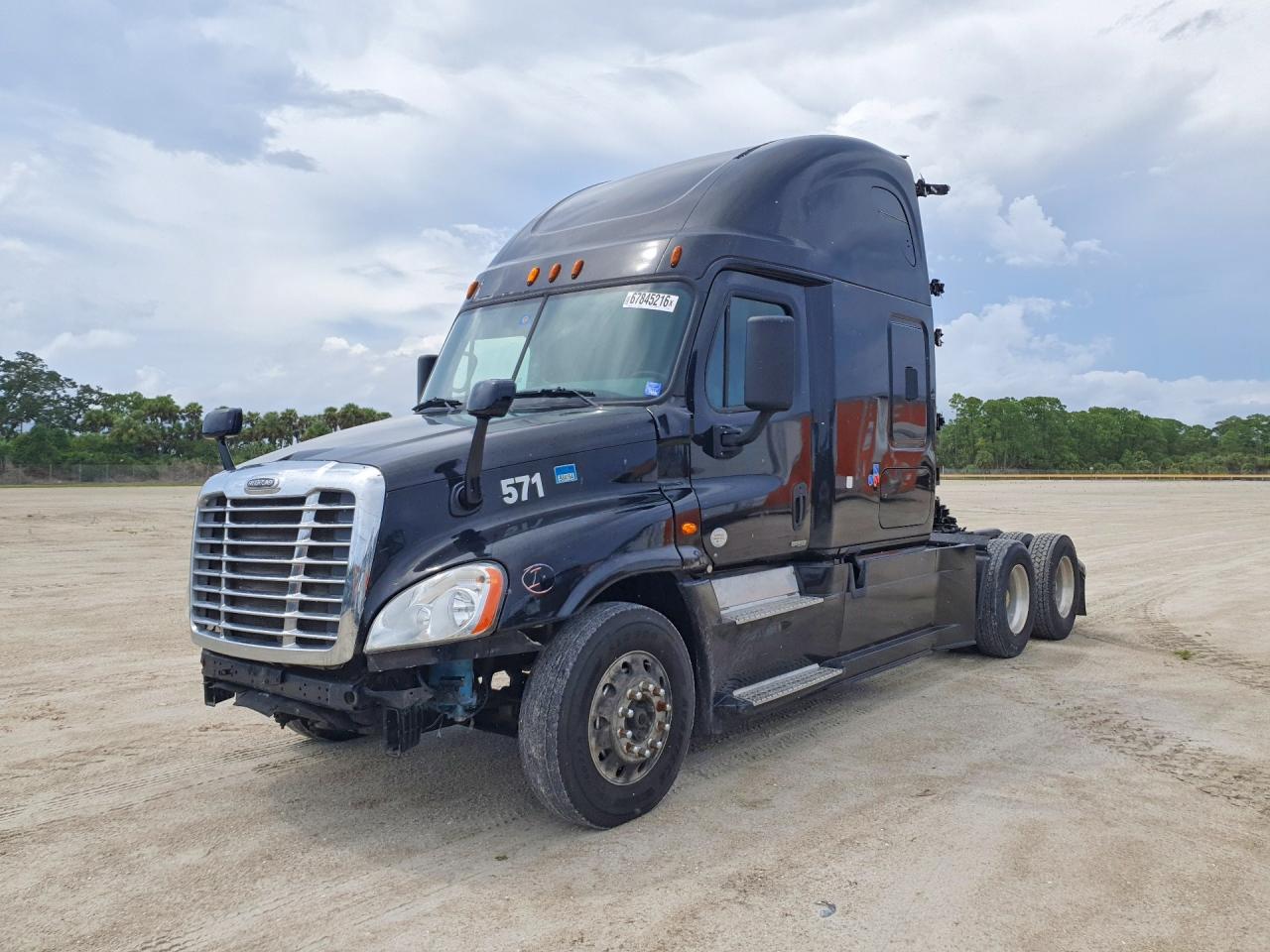 2015 FREIGHTLINER ALL OTHER SEMI TRUCK | 3AKJGLD51FSGJ3615 | UPCARS